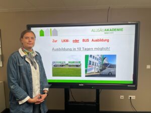 Unsere neue FAHRLEHRERIN