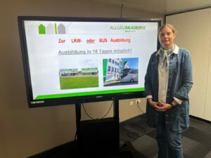 Unsere neue FAHRLEHRERIN